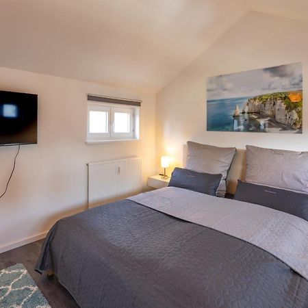 Sweethome - Maisonette Apartment, Parkplatz, Wifi, Naehe Zentrum Fuerstenfeldbruck Zewnętrze zdjęcie
